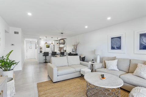 Tiny photo for 330 N Federal Highway #211, Deerfield Beach, FL 33441 (MLS # B26085811)