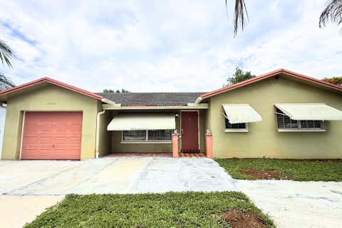 Tiny photo for 22652 SW 64th Way, Boca Raton, FL 33428 (MLS # B26037616)
