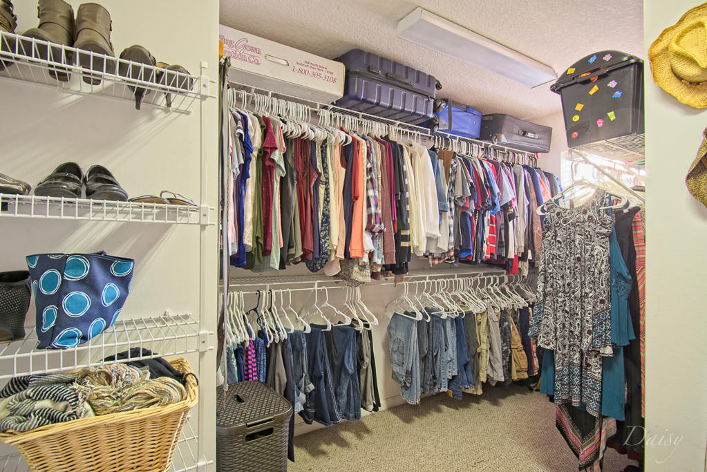 EMERALD ESTATES SUB - Residential