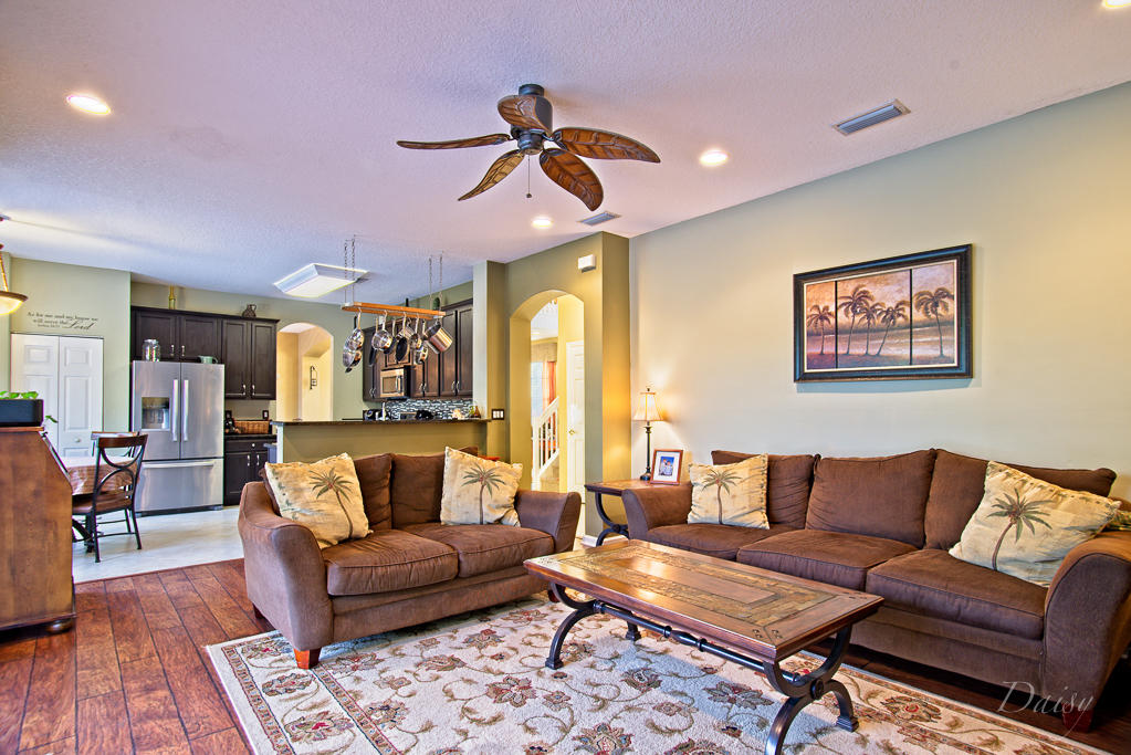 EMERALD ESTATES SUB - Residential