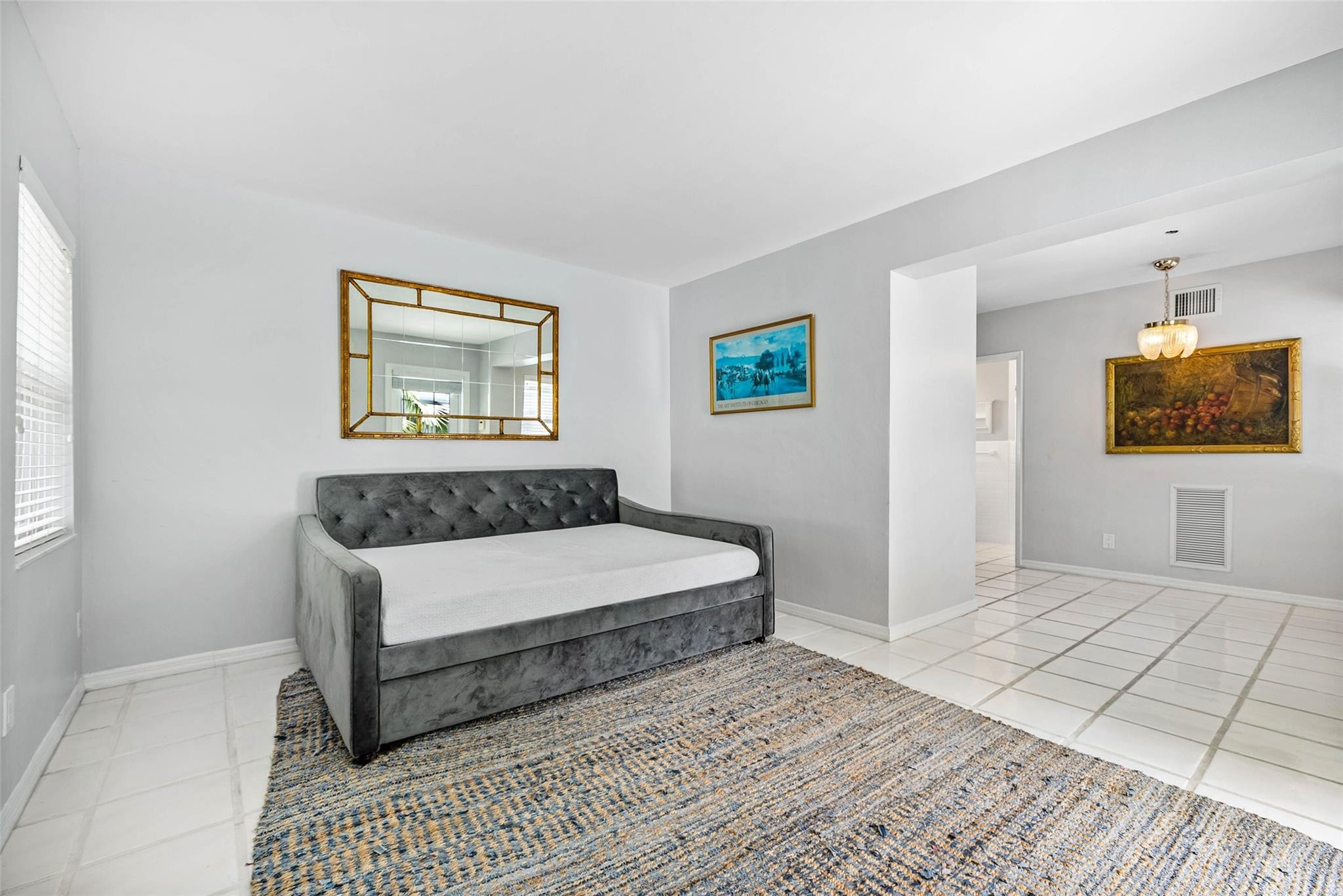 RIO VISTA ISLES - Residential