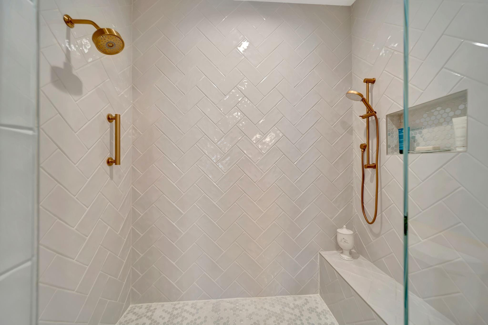 RIO VISTA ISLES - Residential