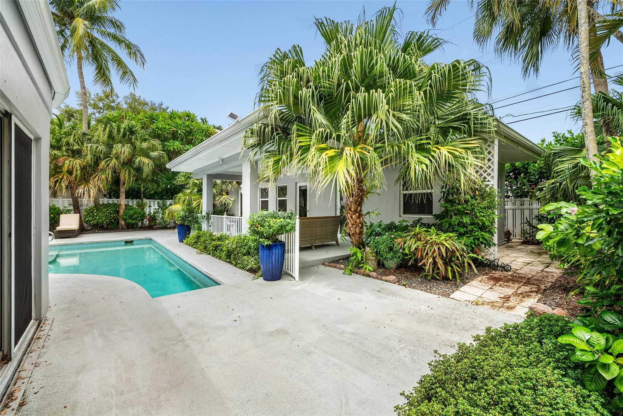 RIO VISTA ISLES - Residential