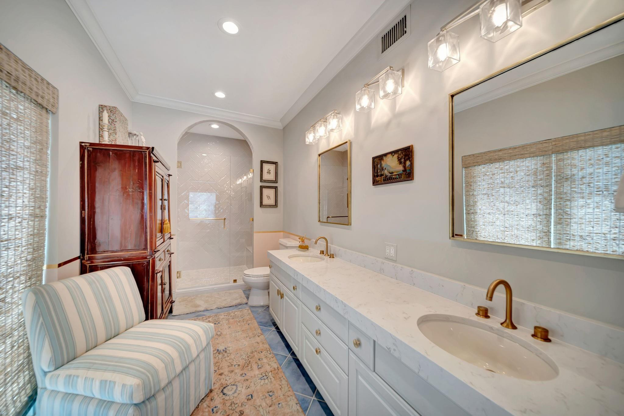 RIO VISTA ISLES - Residential