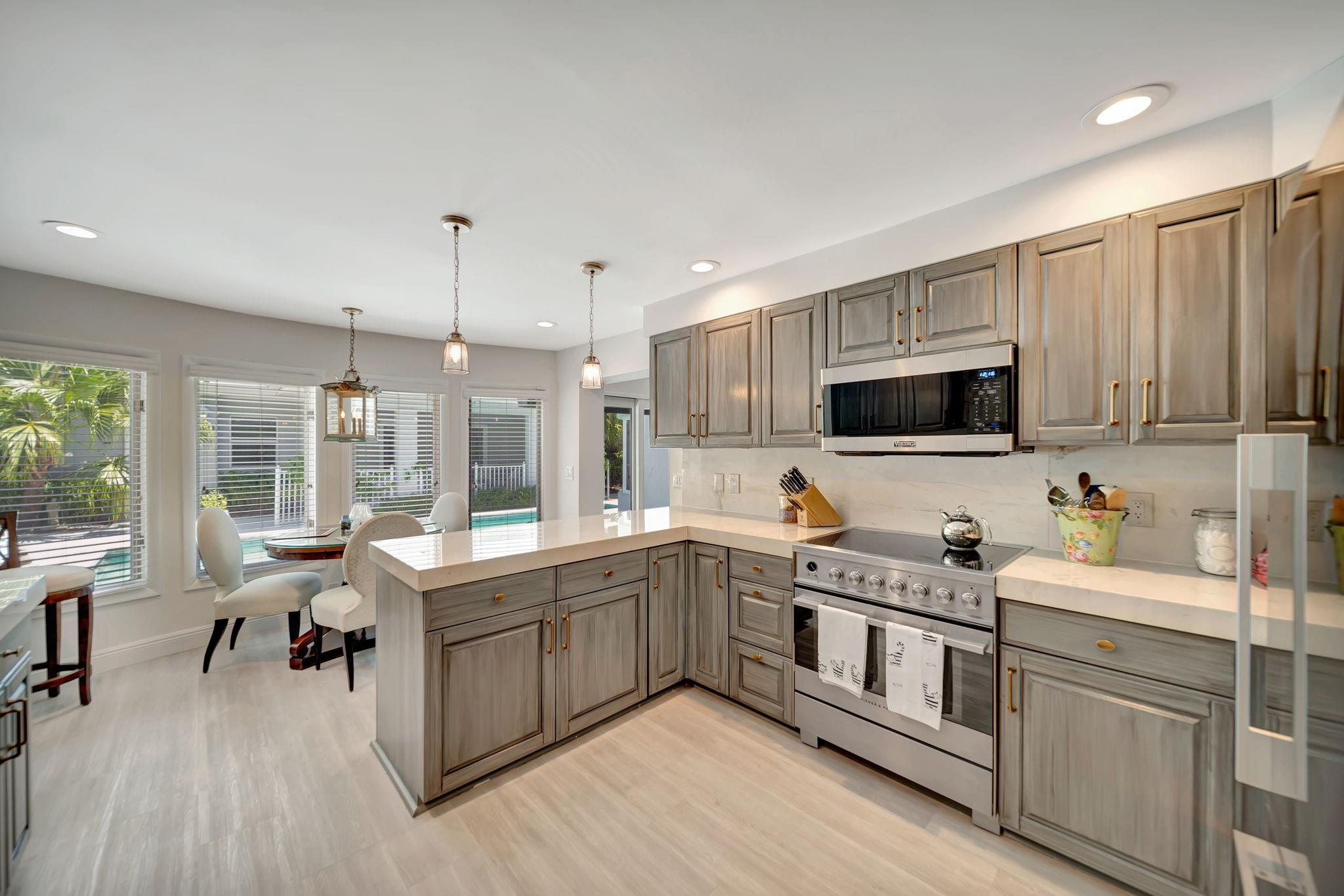 RIO VISTA ISLES - Residential