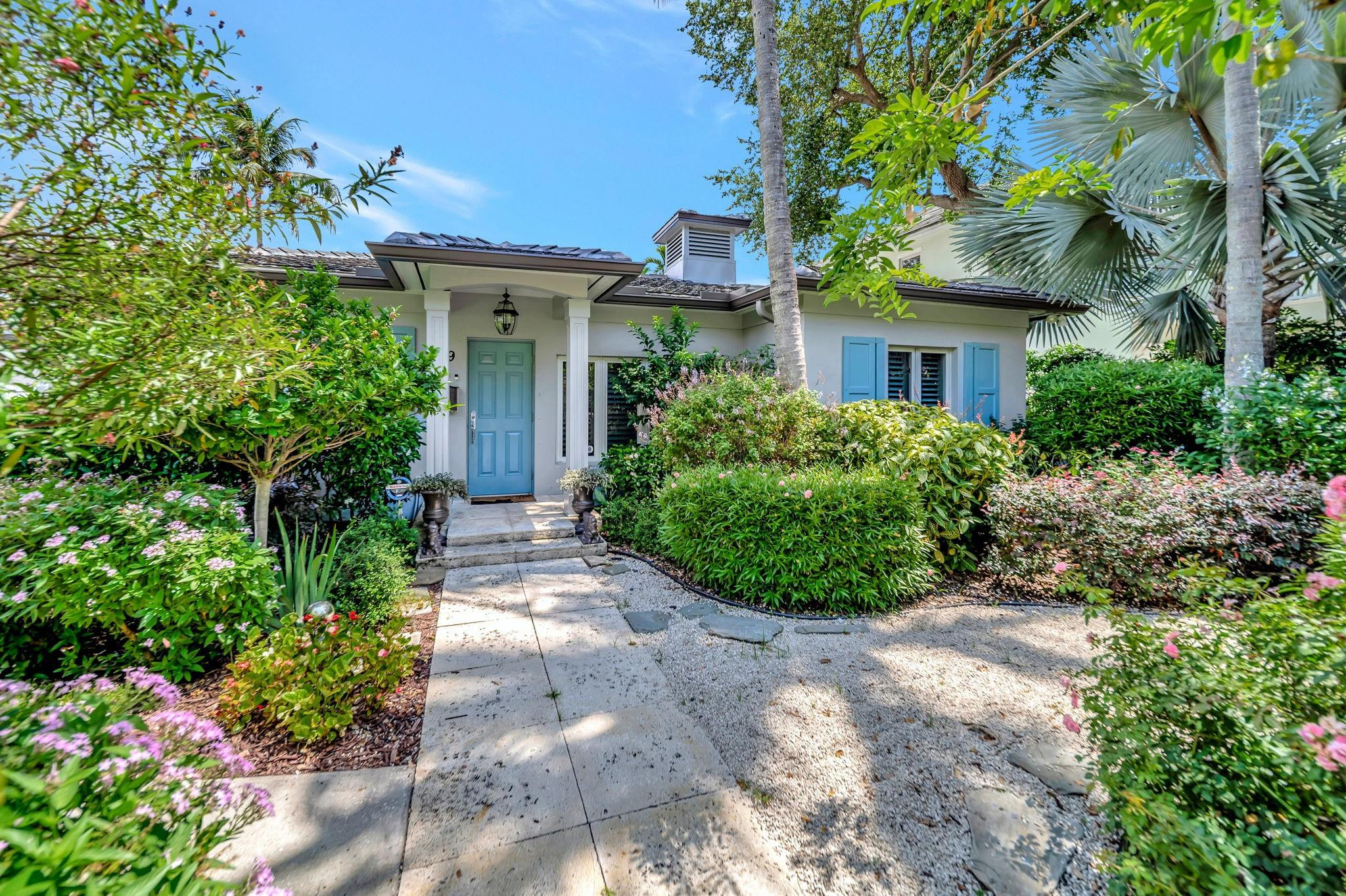 RIO VISTA ISLES - Residential