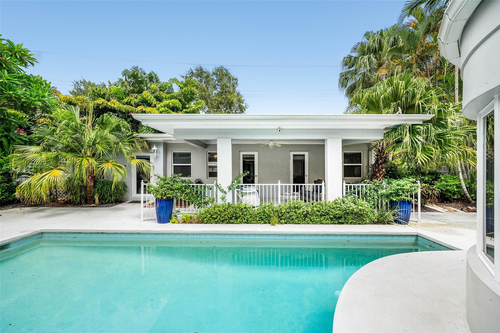 RIO VISTA ISLES - Residential