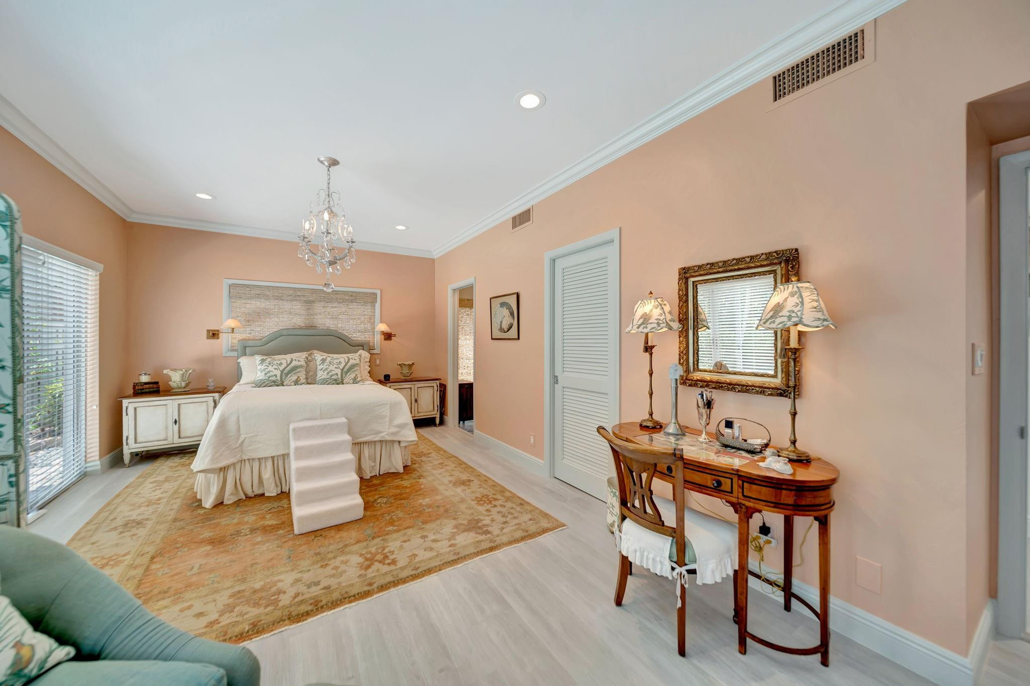 RIO VISTA ISLES - Residential