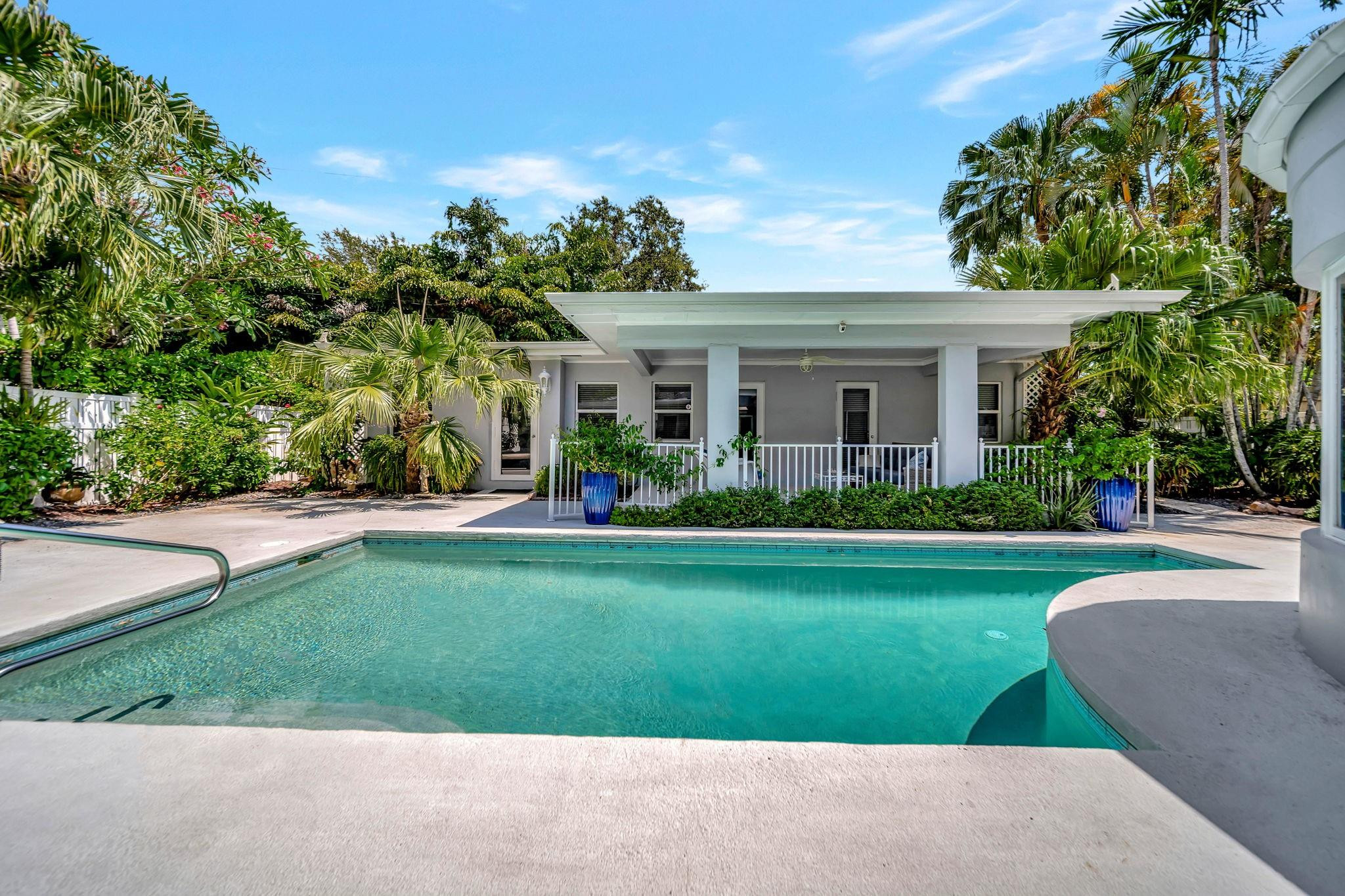 RIO VISTA ISLES - Residential