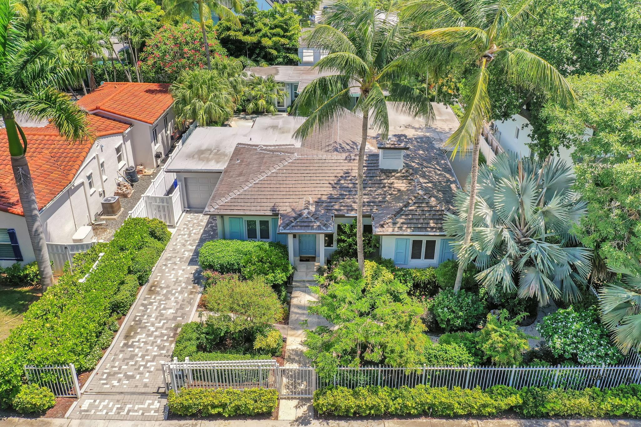 RIO VISTA ISLES - Residential