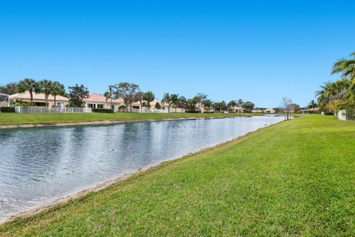 VILLAGEWALK OF WELLINGTON 5 - Residential