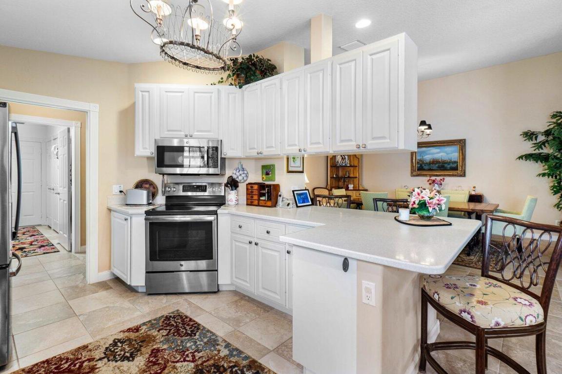 VILLAGEWALK OF WELLINGTON 5 - Residential