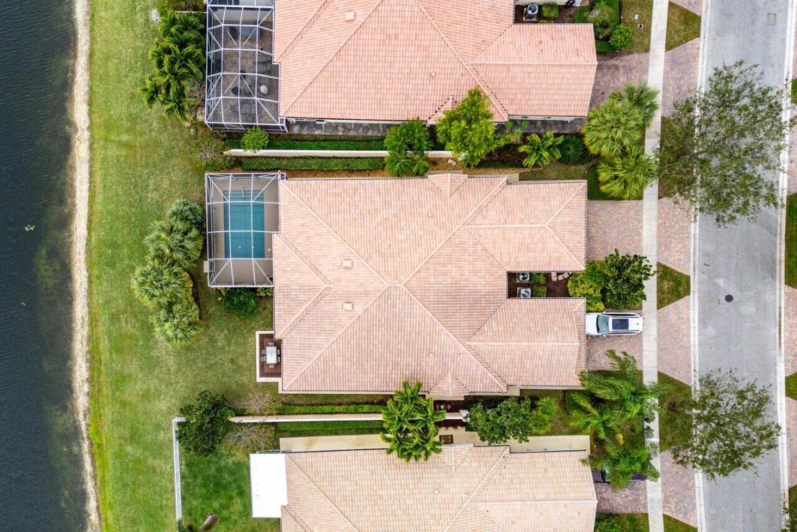 VILLAGEWALK OF WELLINGTON 5 - Residential