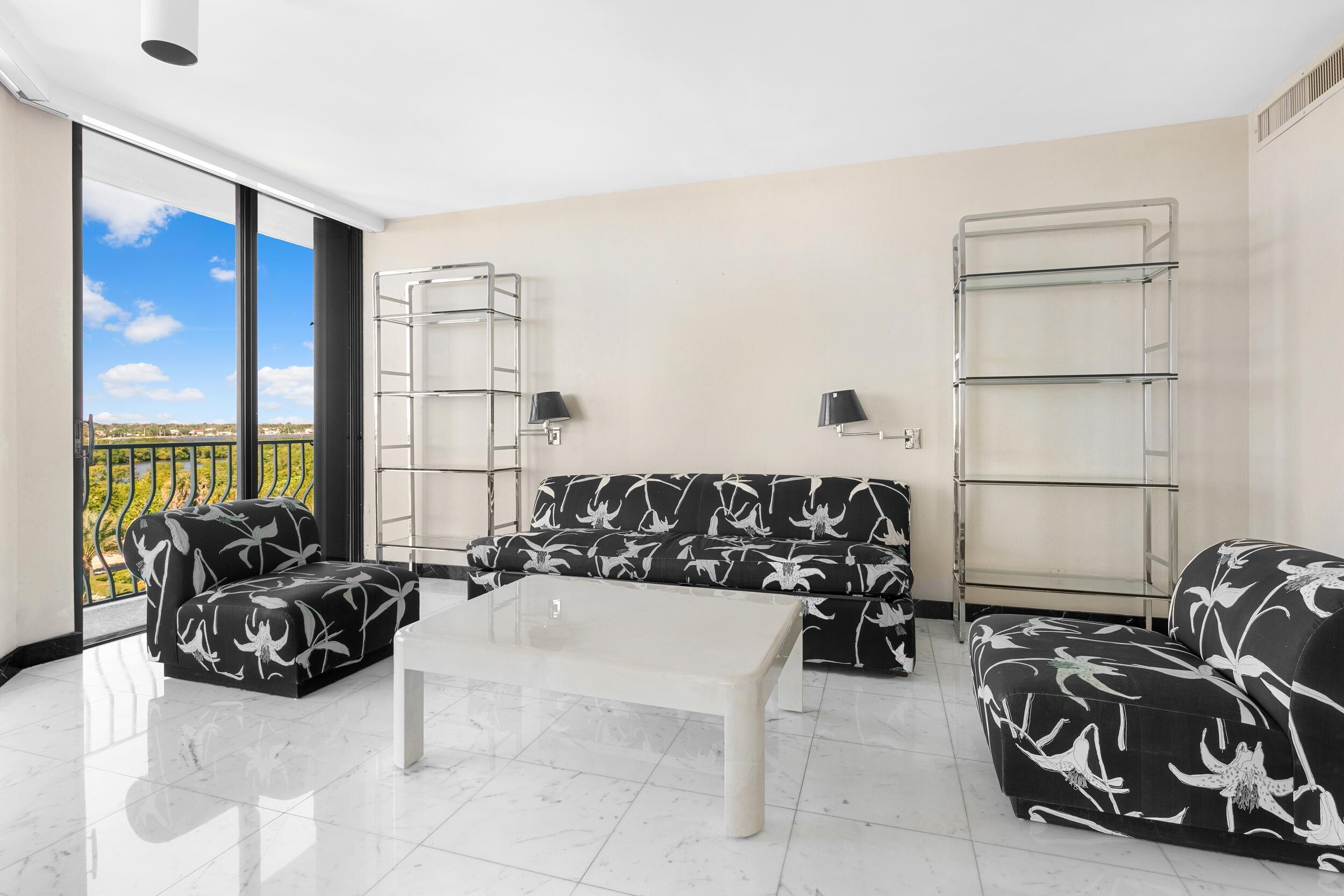 TWO THOUSAND CONDO - Residential