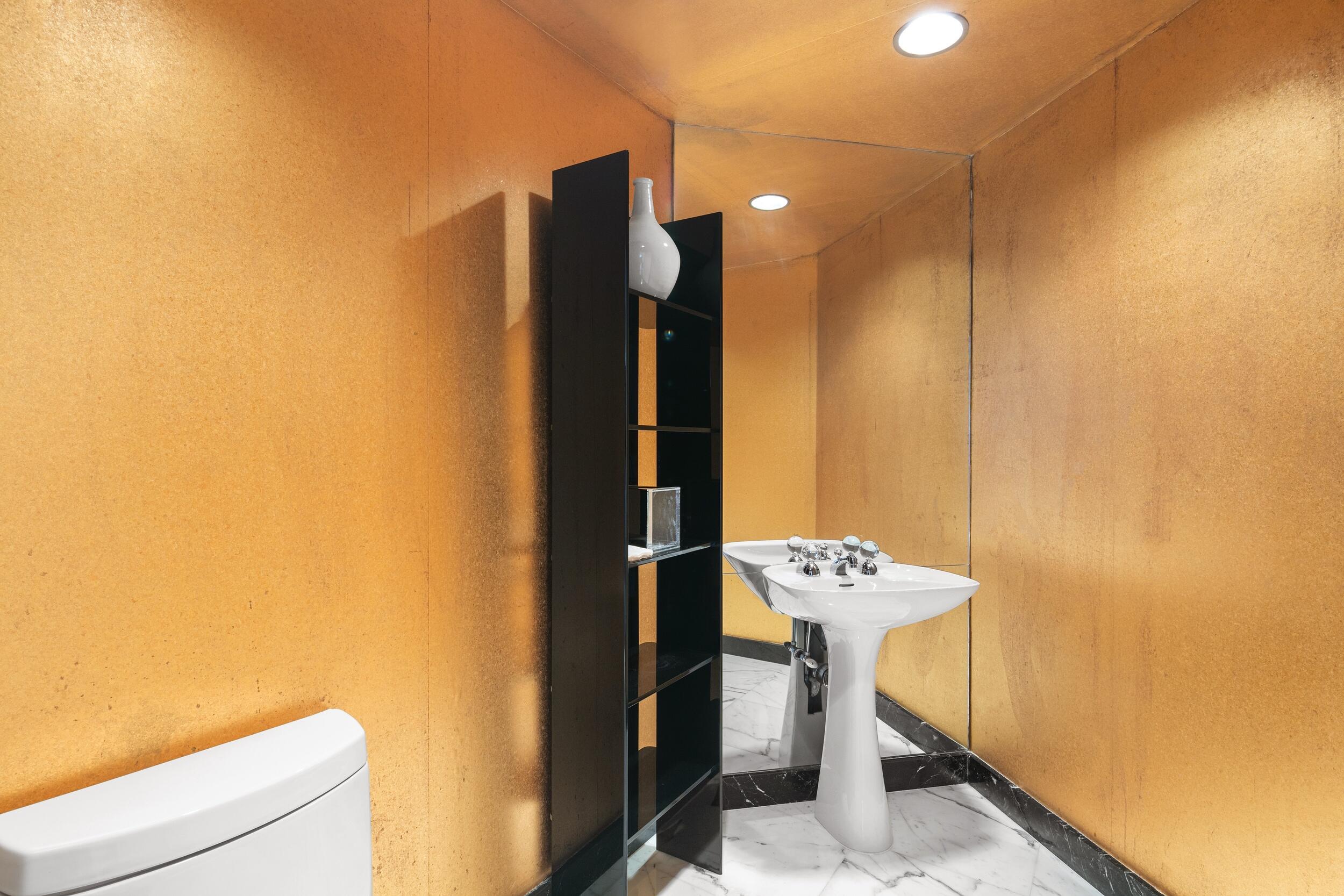 TWO THOUSAND CONDO - Residential