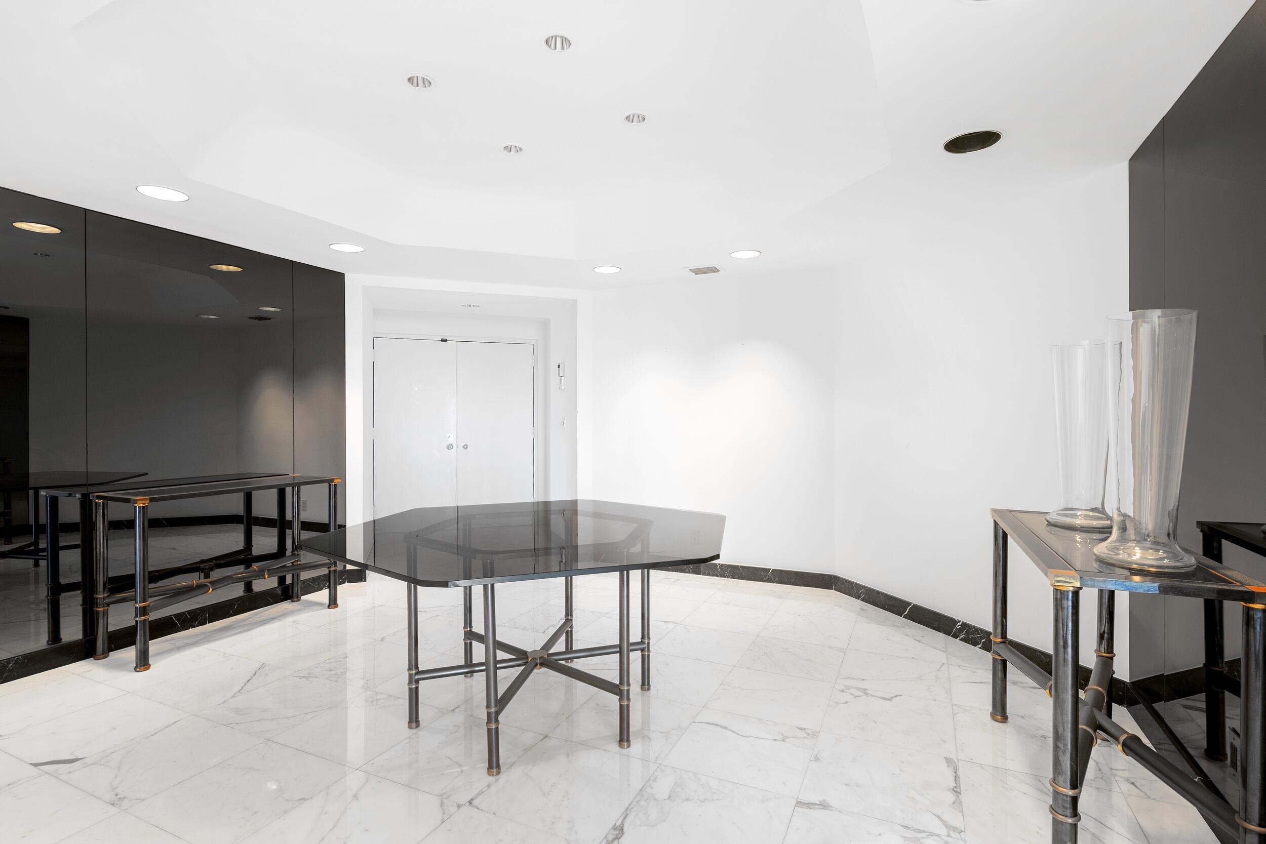 TWO THOUSAND CONDO - Residential