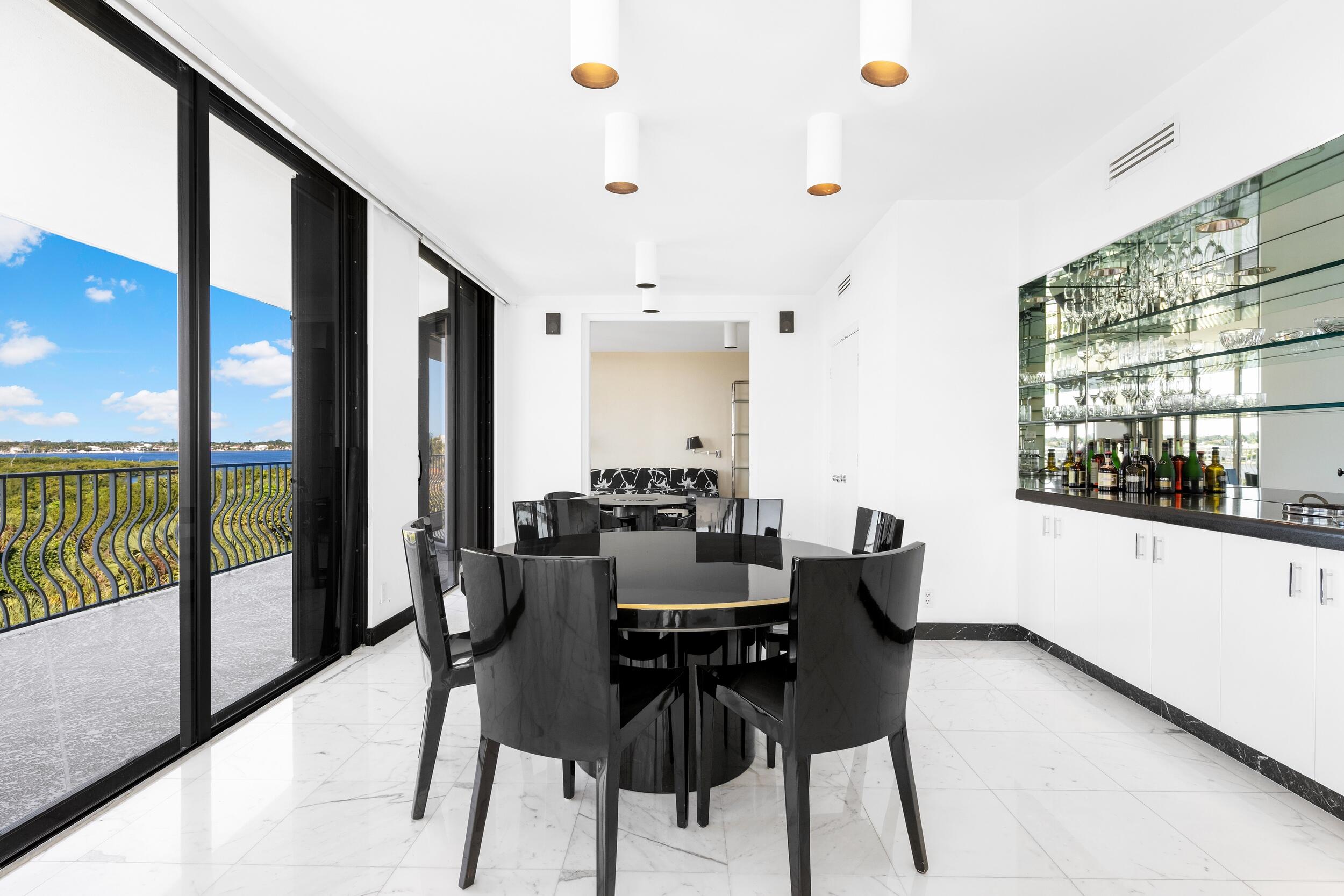 TWO THOUSAND CONDO - Residential