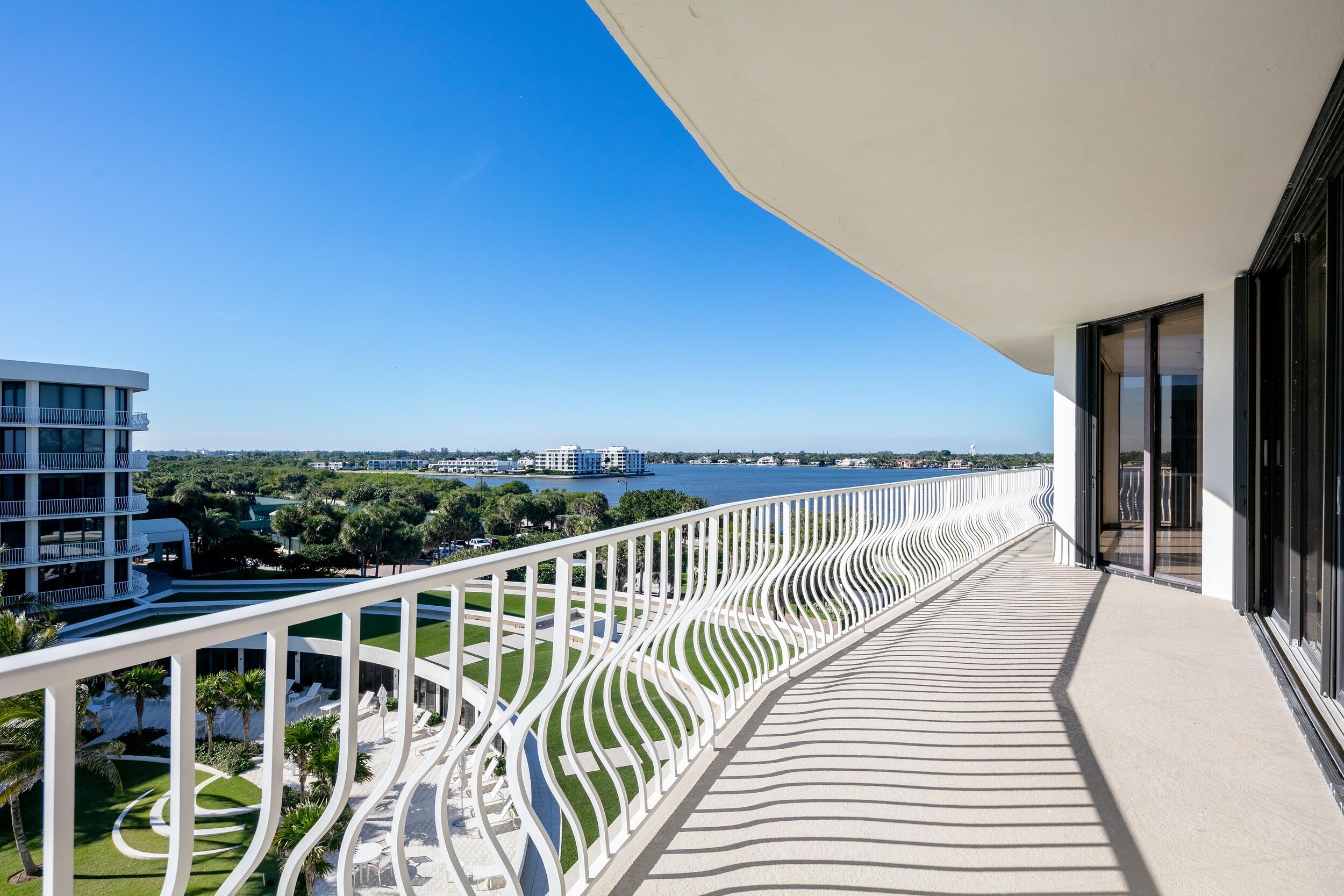 TWO THOUSAND CONDO - Residential