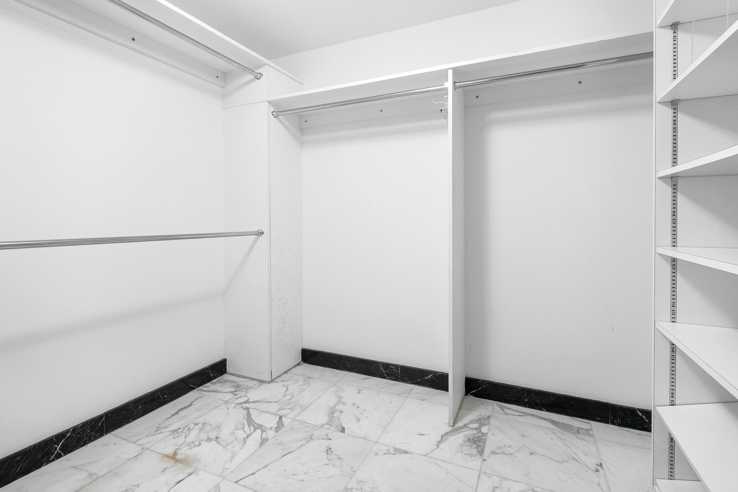 TWO THOUSAND CONDO - Residential