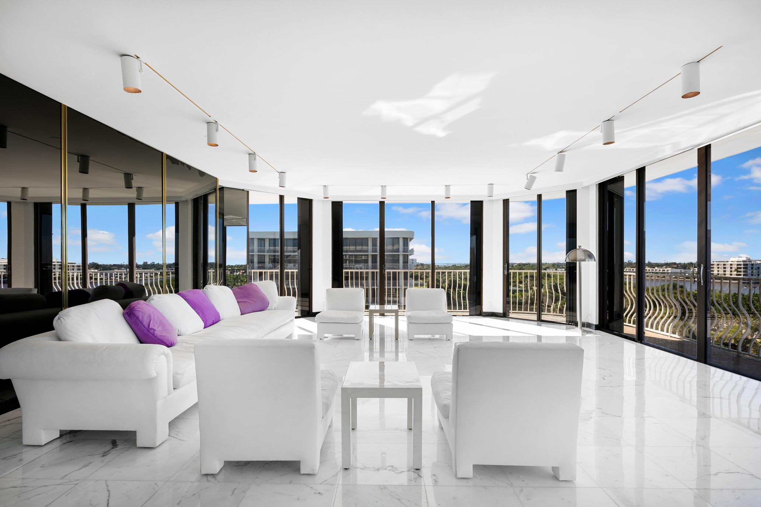 TWO THOUSAND CONDO - Residential