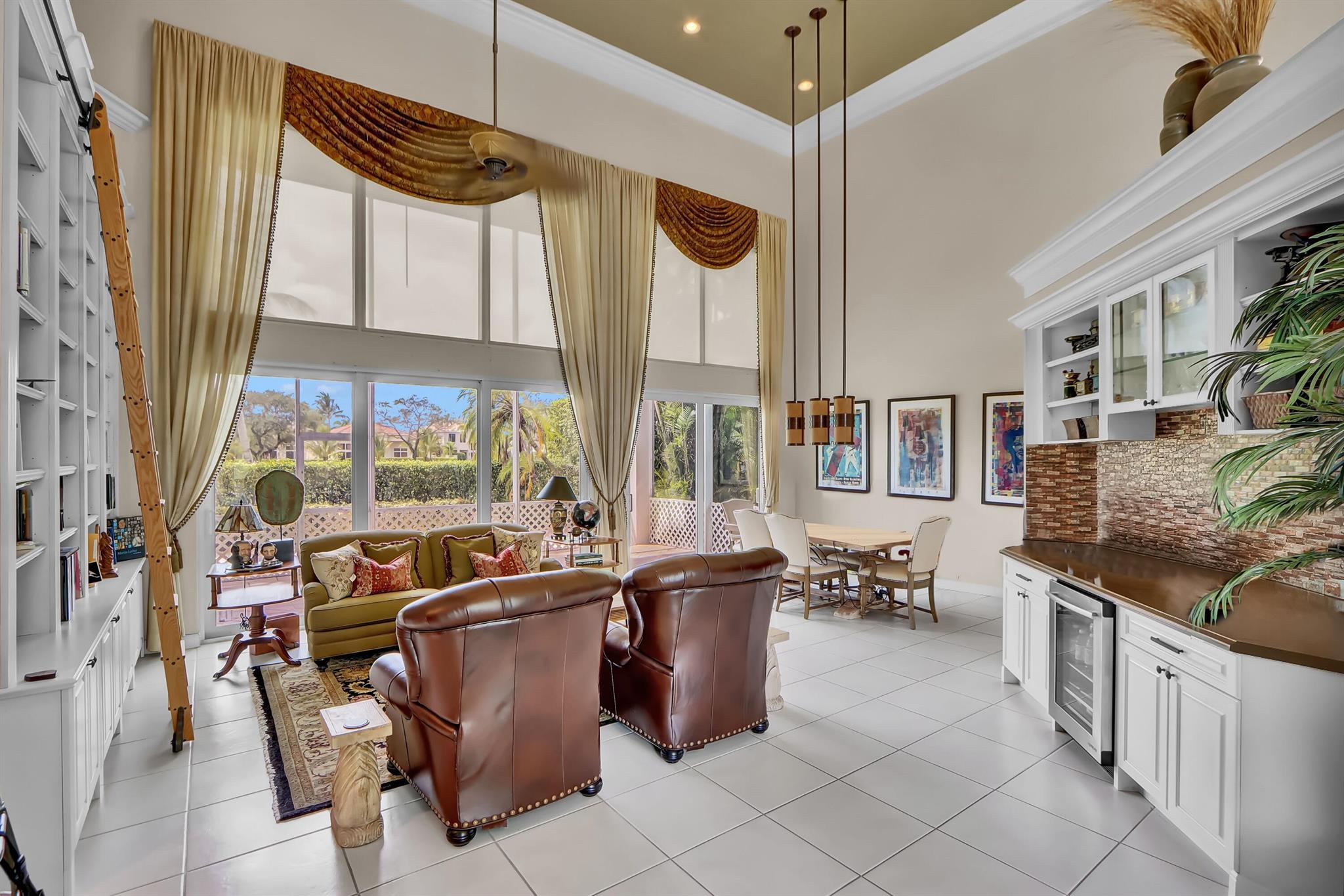 6521 NW 39th Terrace