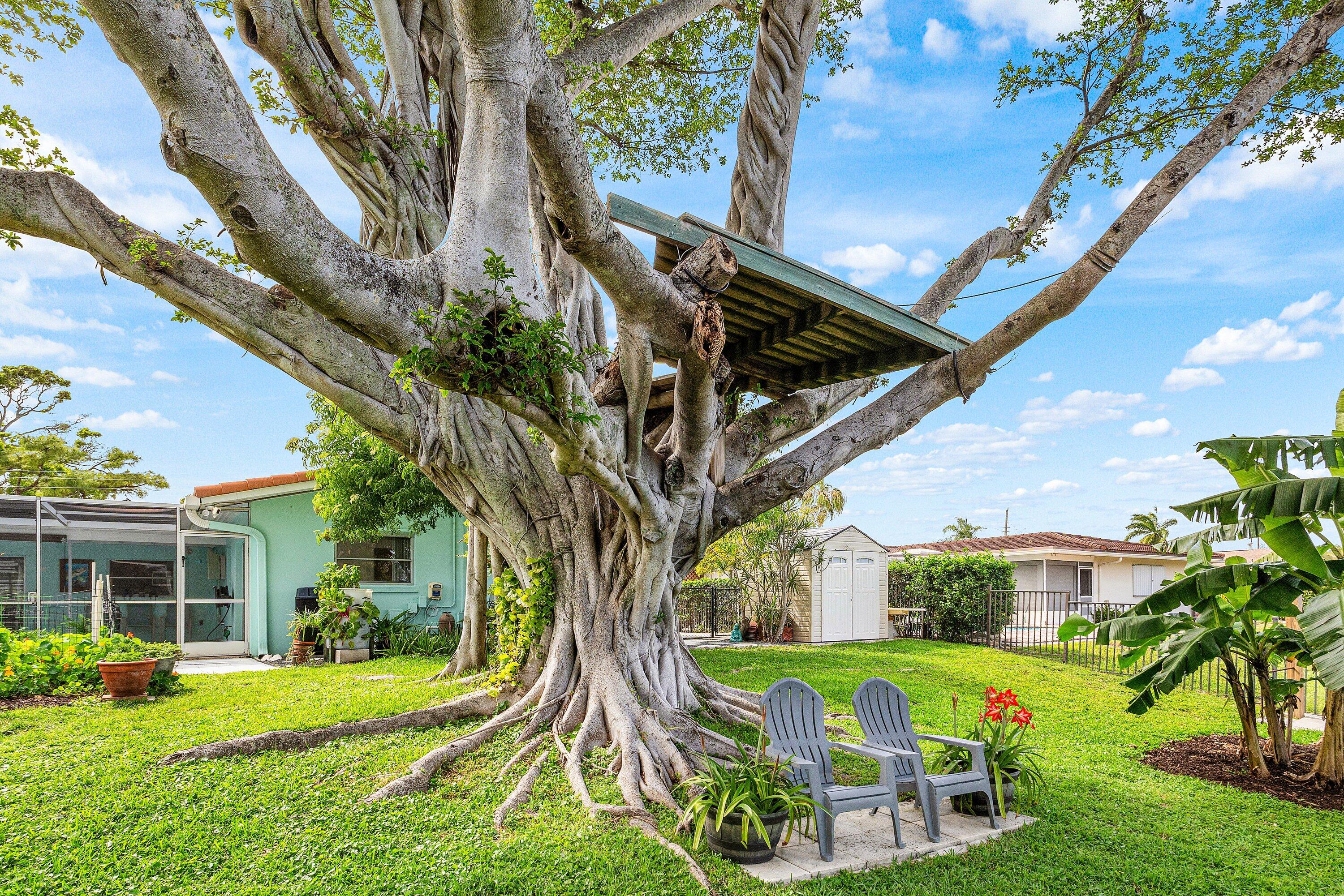 LAKE FLORESTA - Residential