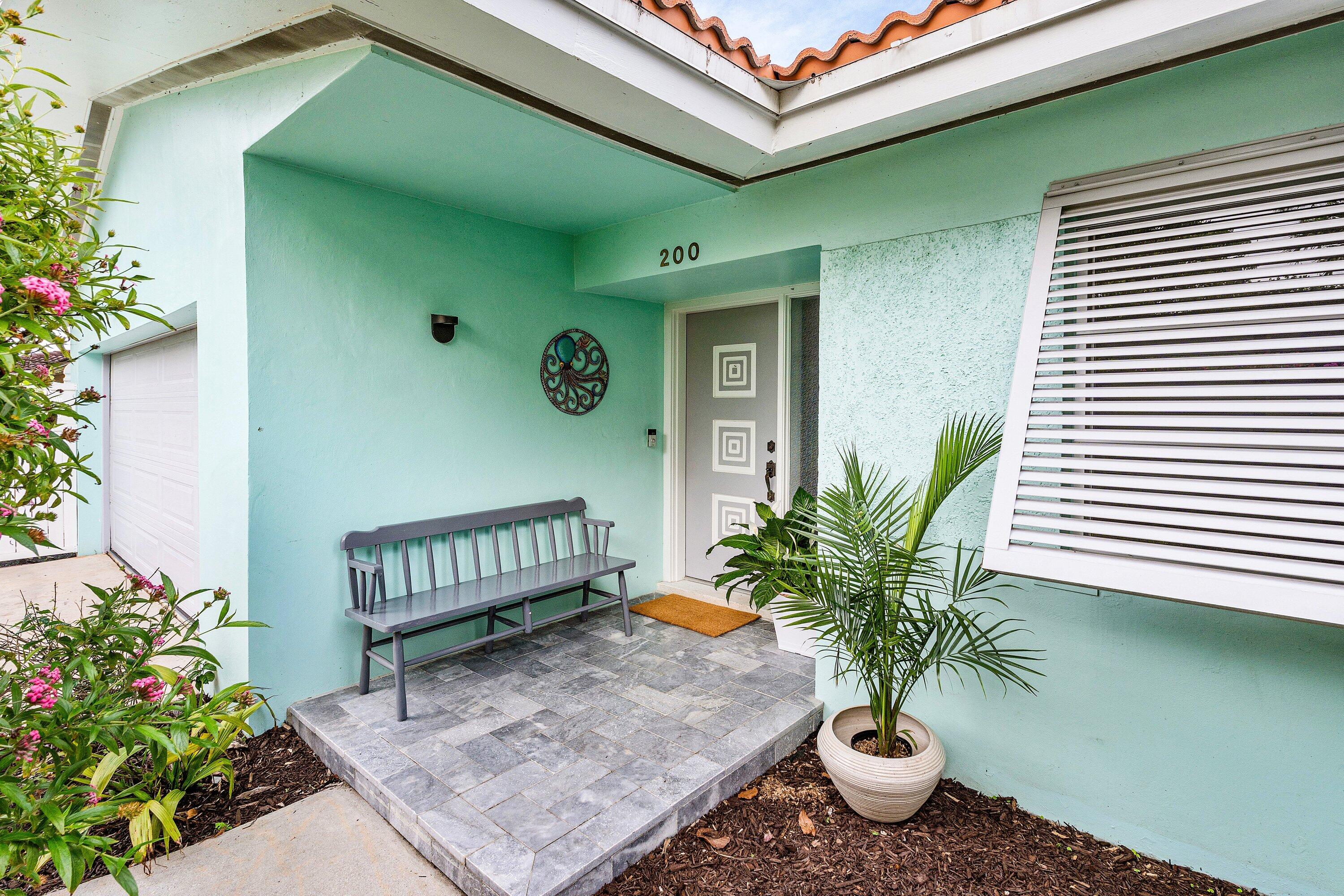 LAKE FLORESTA - Residential