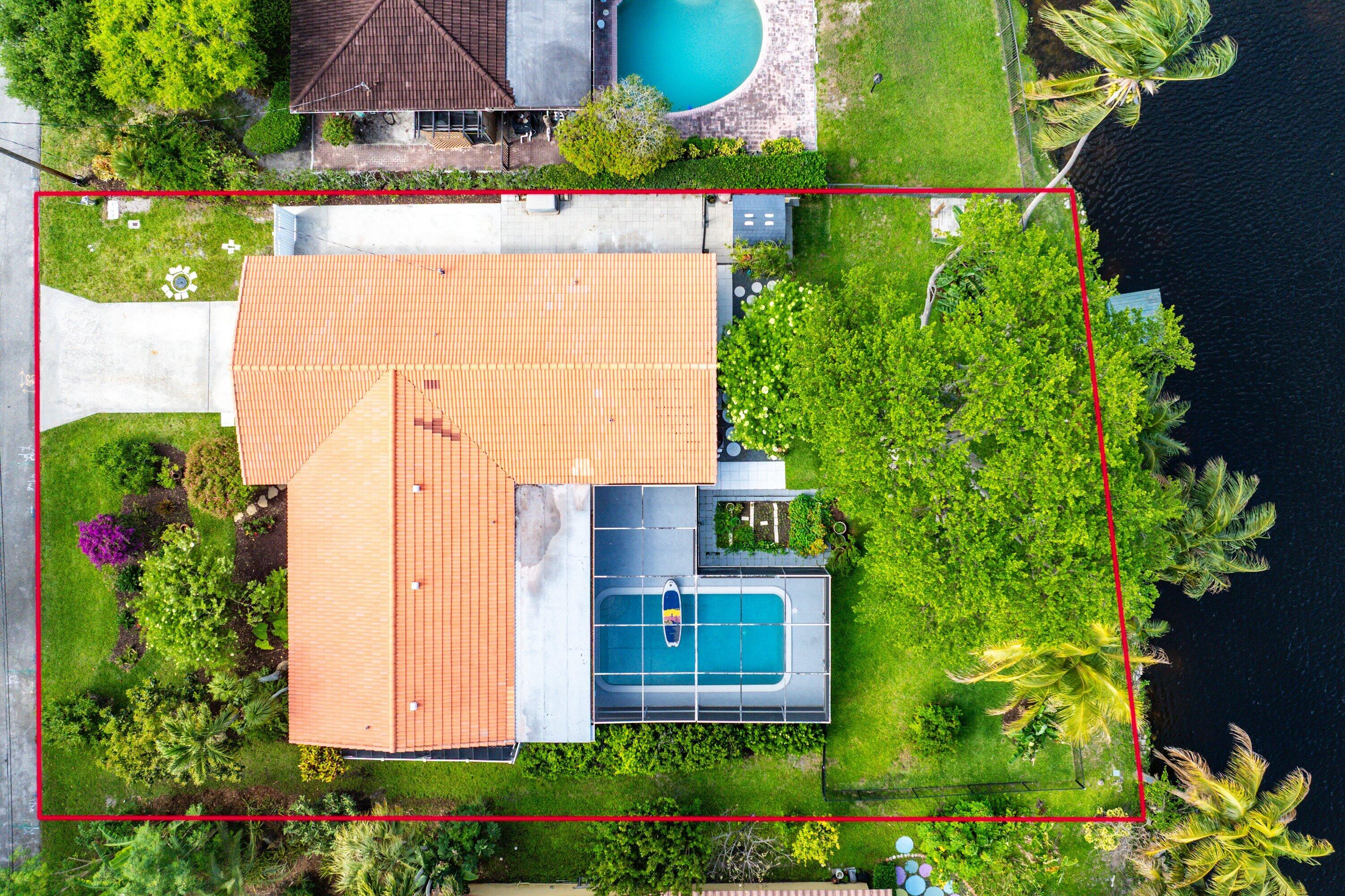 LAKE FLORESTA - Residential