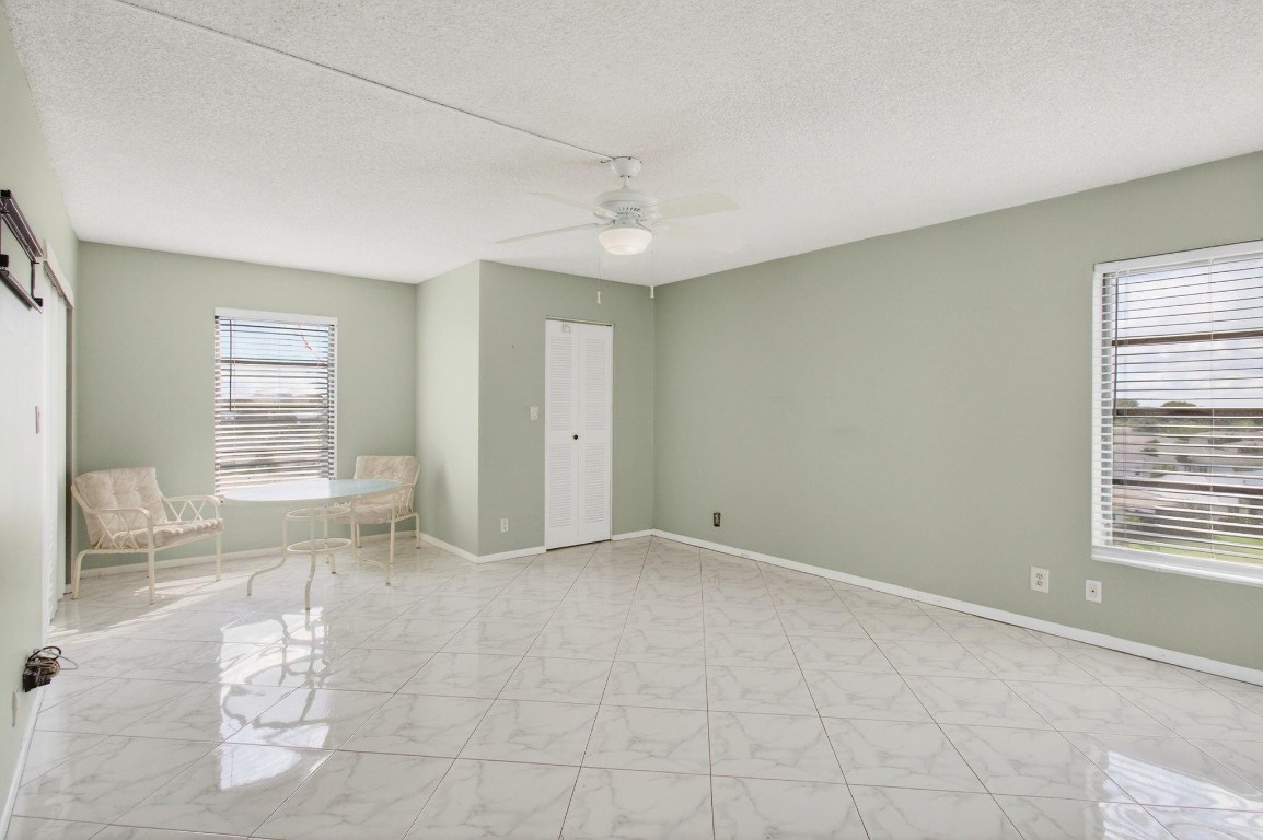 7076 Huntington Lane 608, Delray Beach, FL, 33446/$130,000 3 7076 Huntington Lane 608