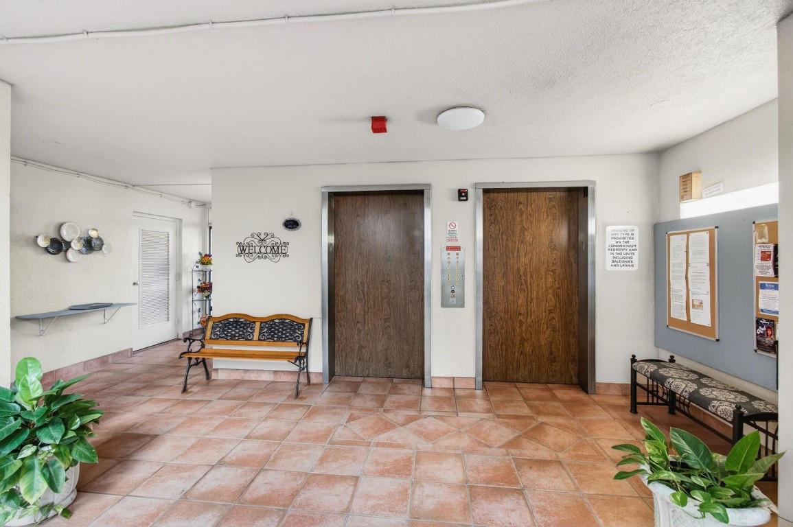 Huntington Lakes - Residential