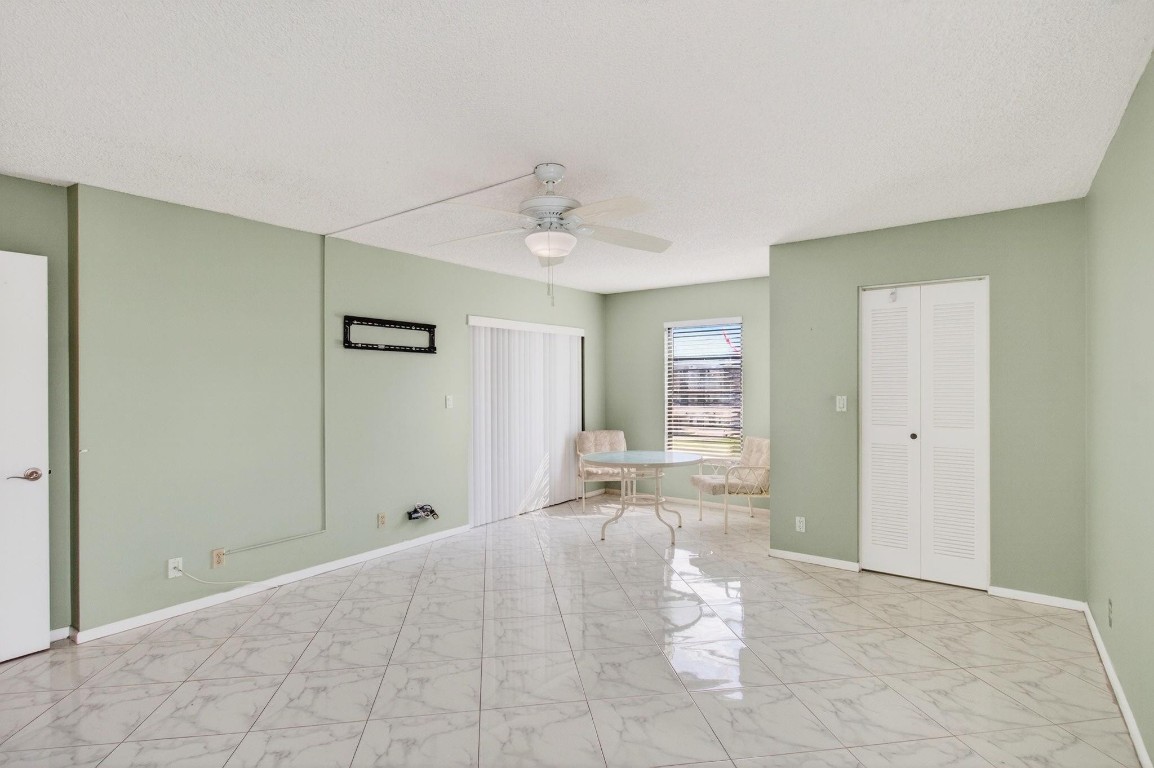 Huntington Lakes - Residential