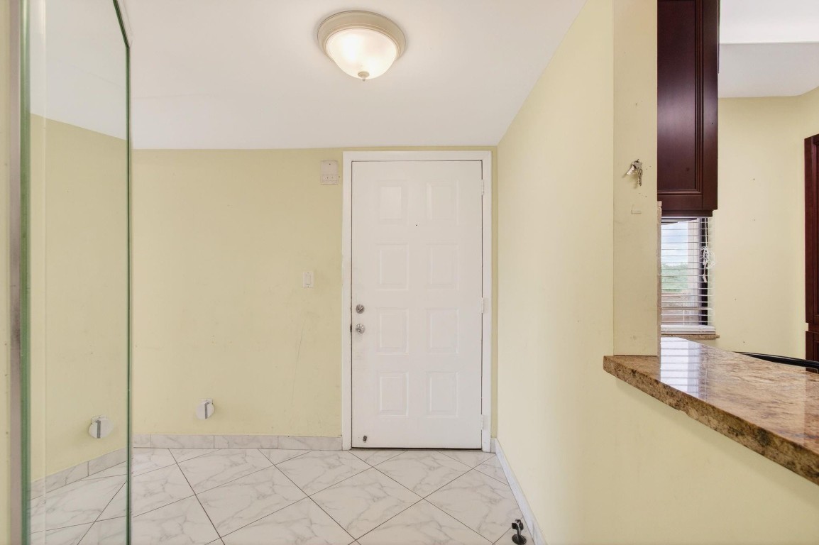 Huntington Lakes - Residential