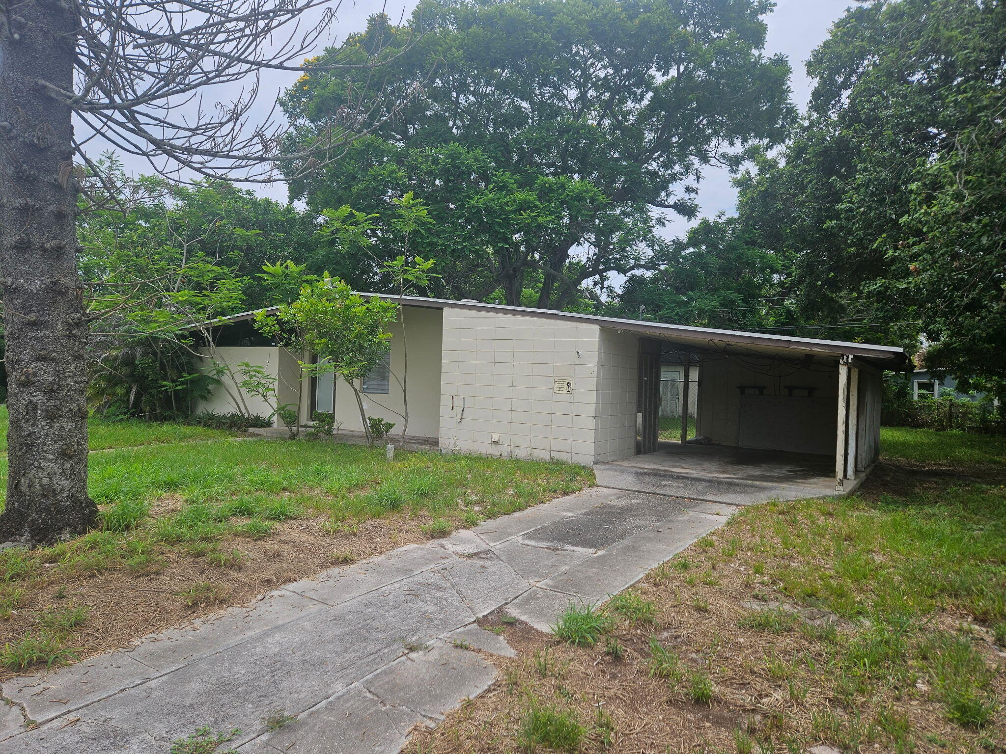 174 SE Celestia Court