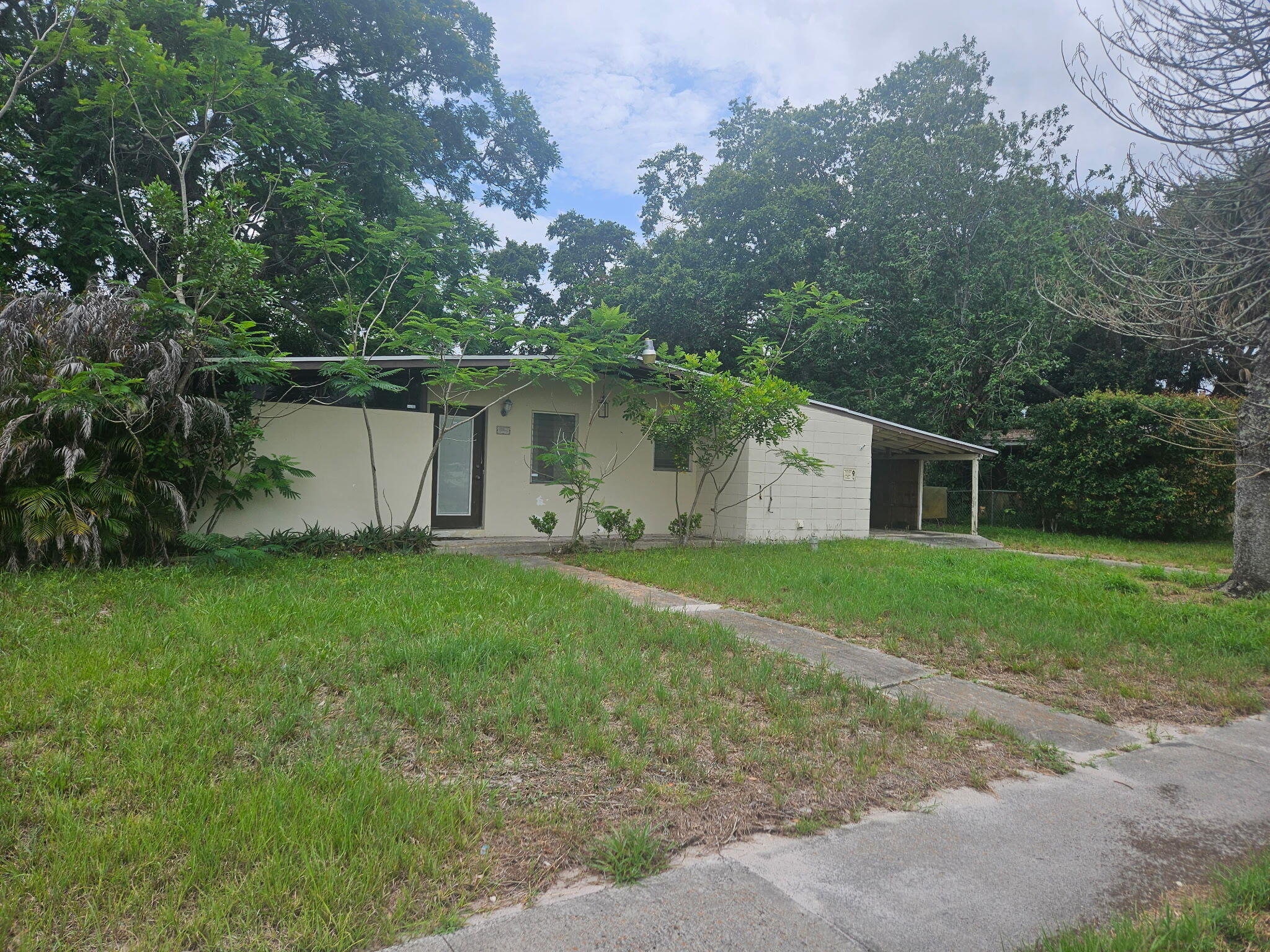 174 SE Celestia Court