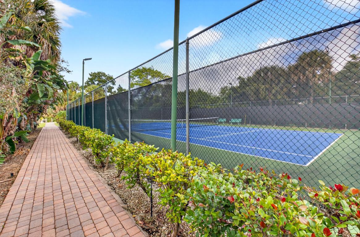 Boca Raton Sailing & Racquet Club - Residential