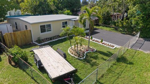 Tiny photo for 200 Plum Tree Drive, Lake Worth, FL 33462 (MLS # R11136617)