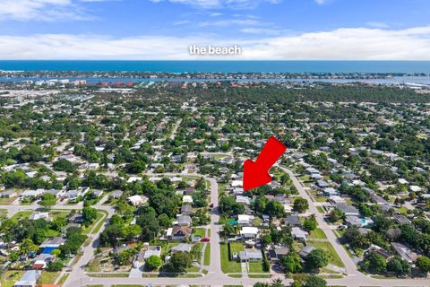 Tiny photo for 200 Plum Tree Drive, Lake Worth, FL 33462 (MLS # R11136617)