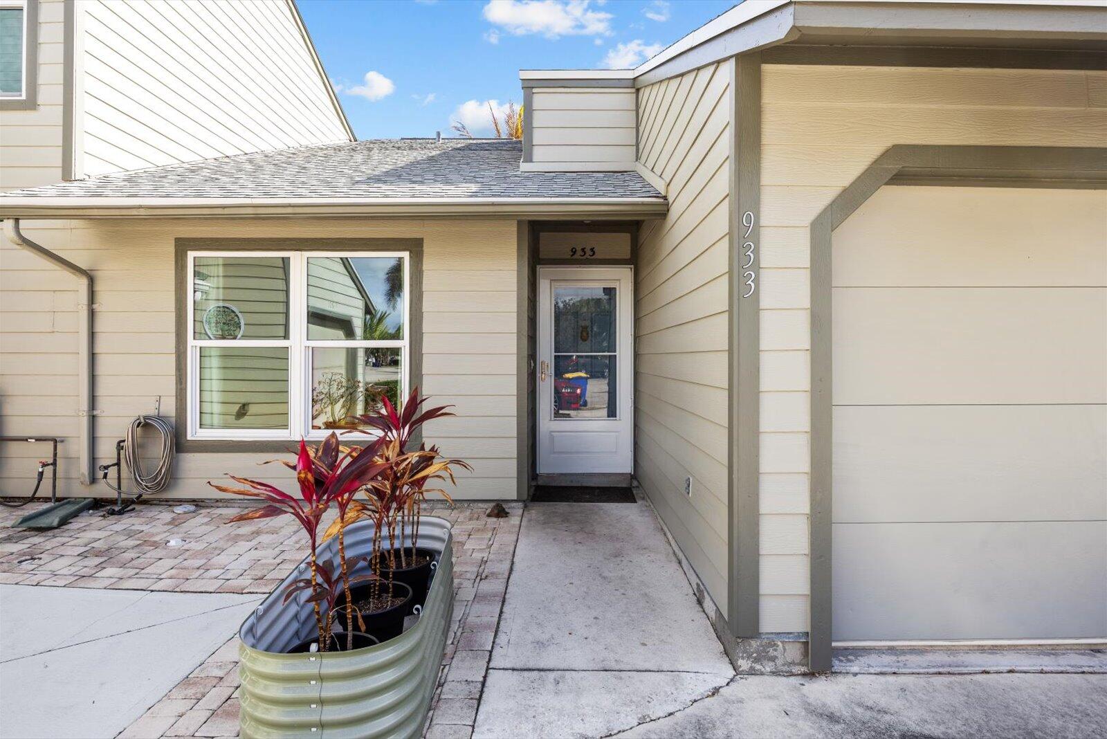 Holly Creek - Residential