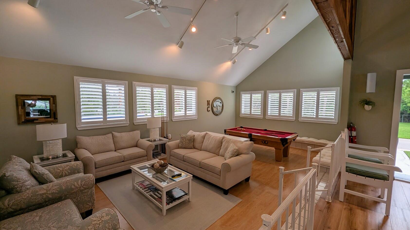 Holly Creek - Residential