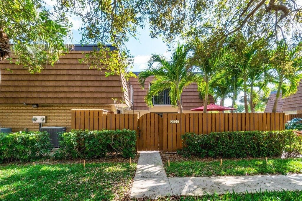 Photo of 2727 27th Court, Jupiter, FL 33477 (MLS # R10872869)