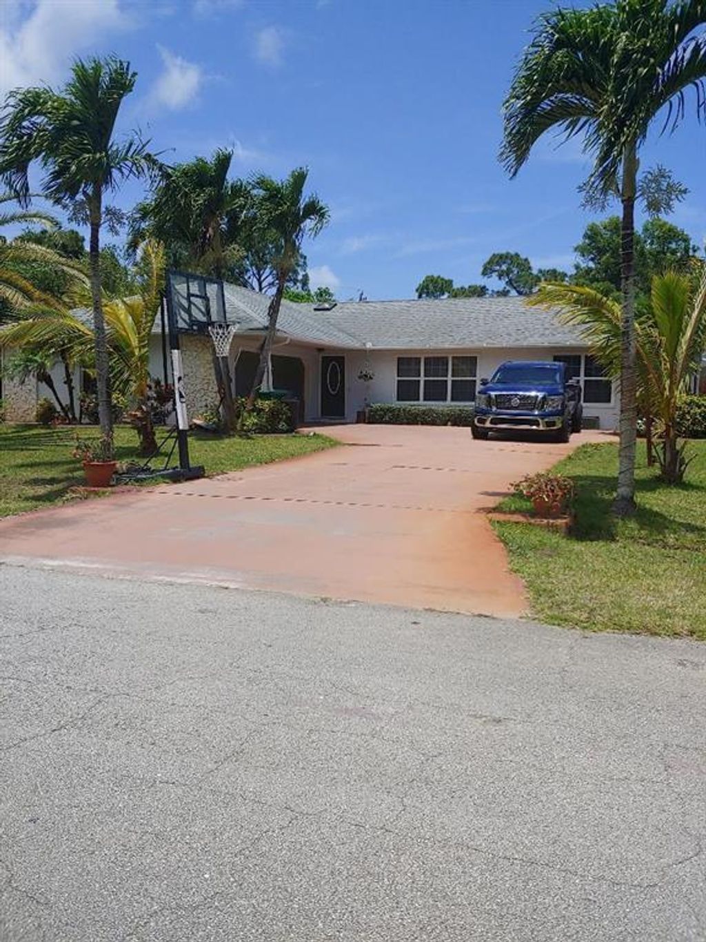 Photo of 2309 SE Luau Avenue, Port Saint Lucie, FL 34952 (MLS # R10718300)