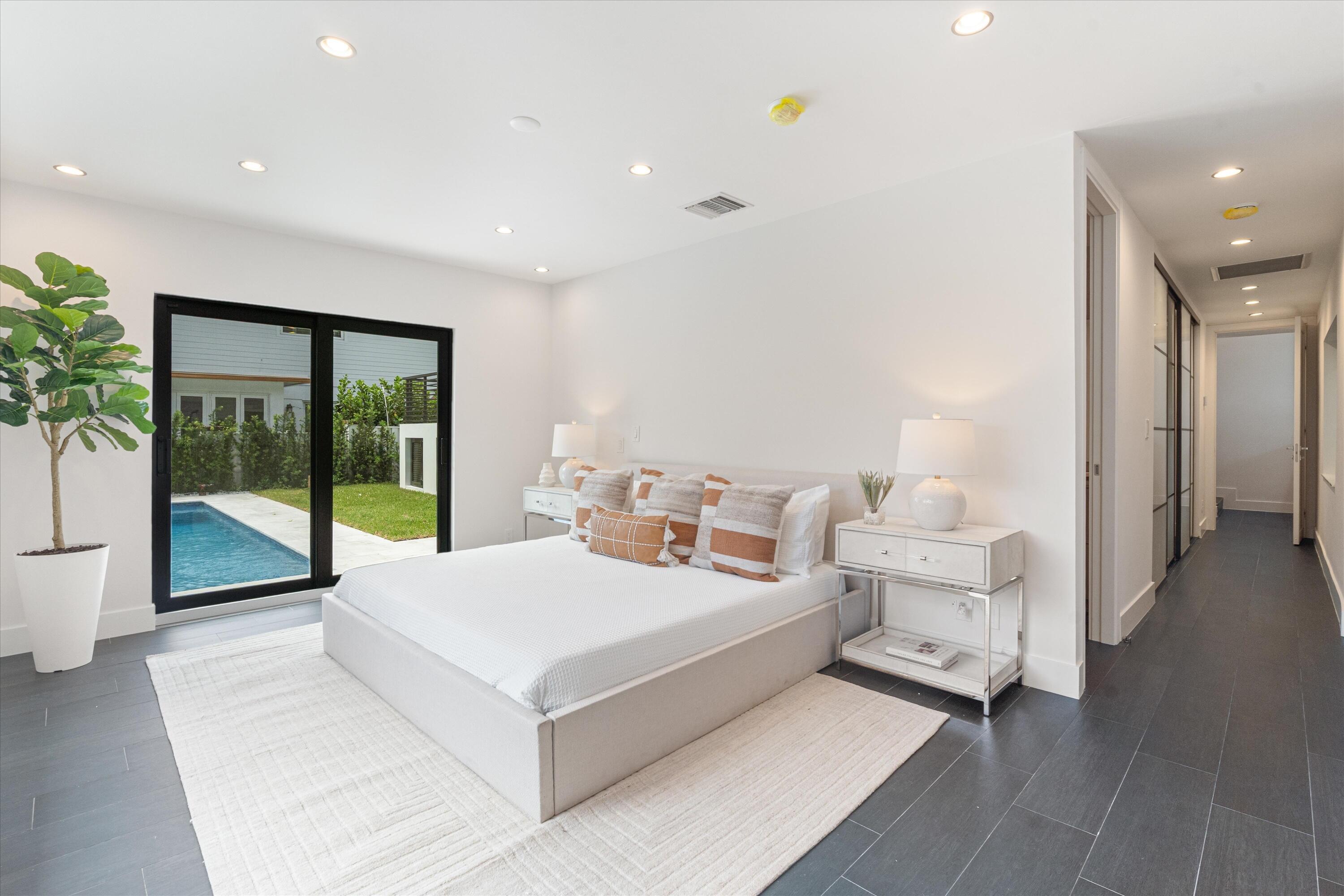 RIO VISTA ISLES - Residential