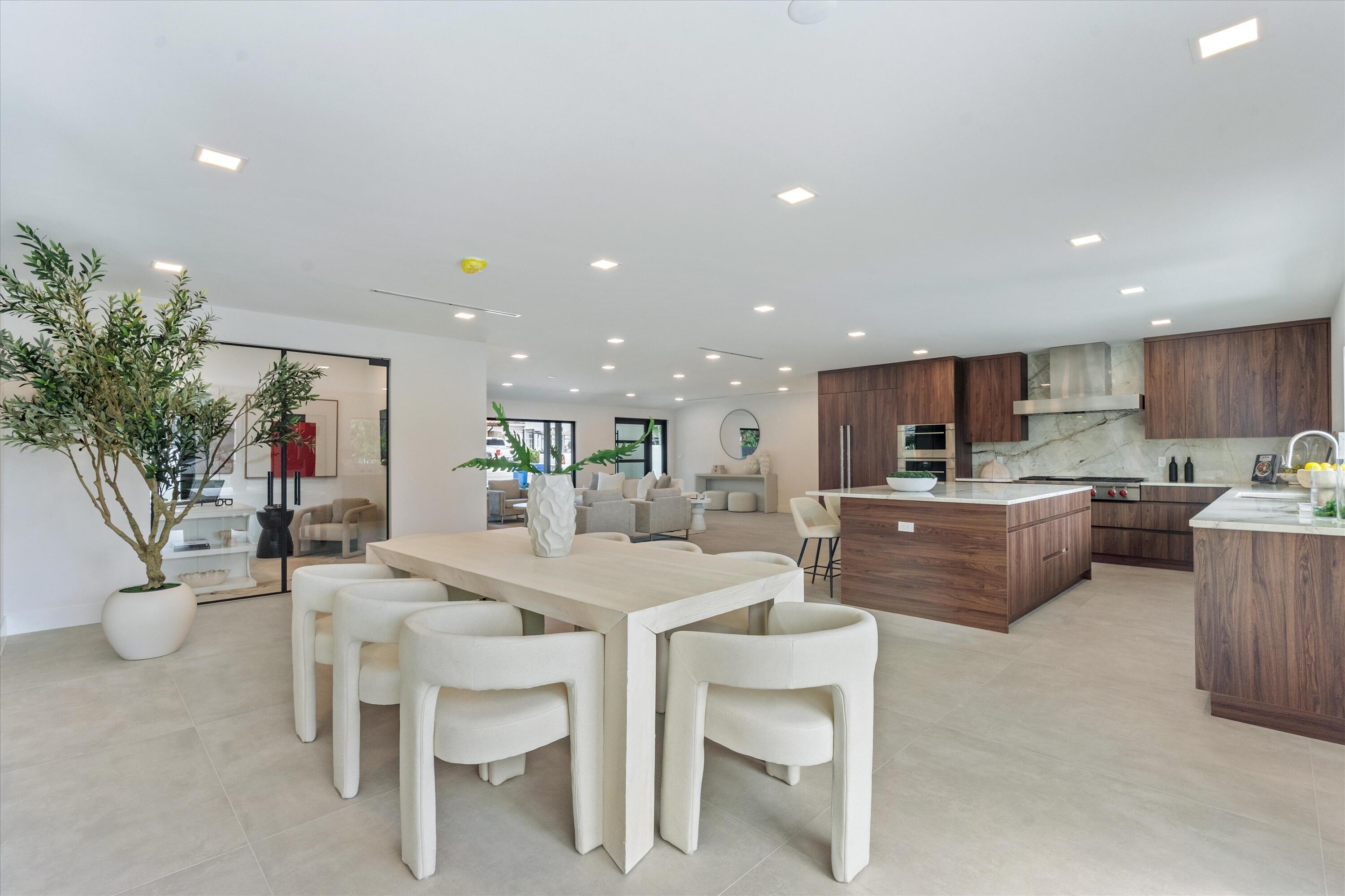 RIO VISTA ISLES - Residential