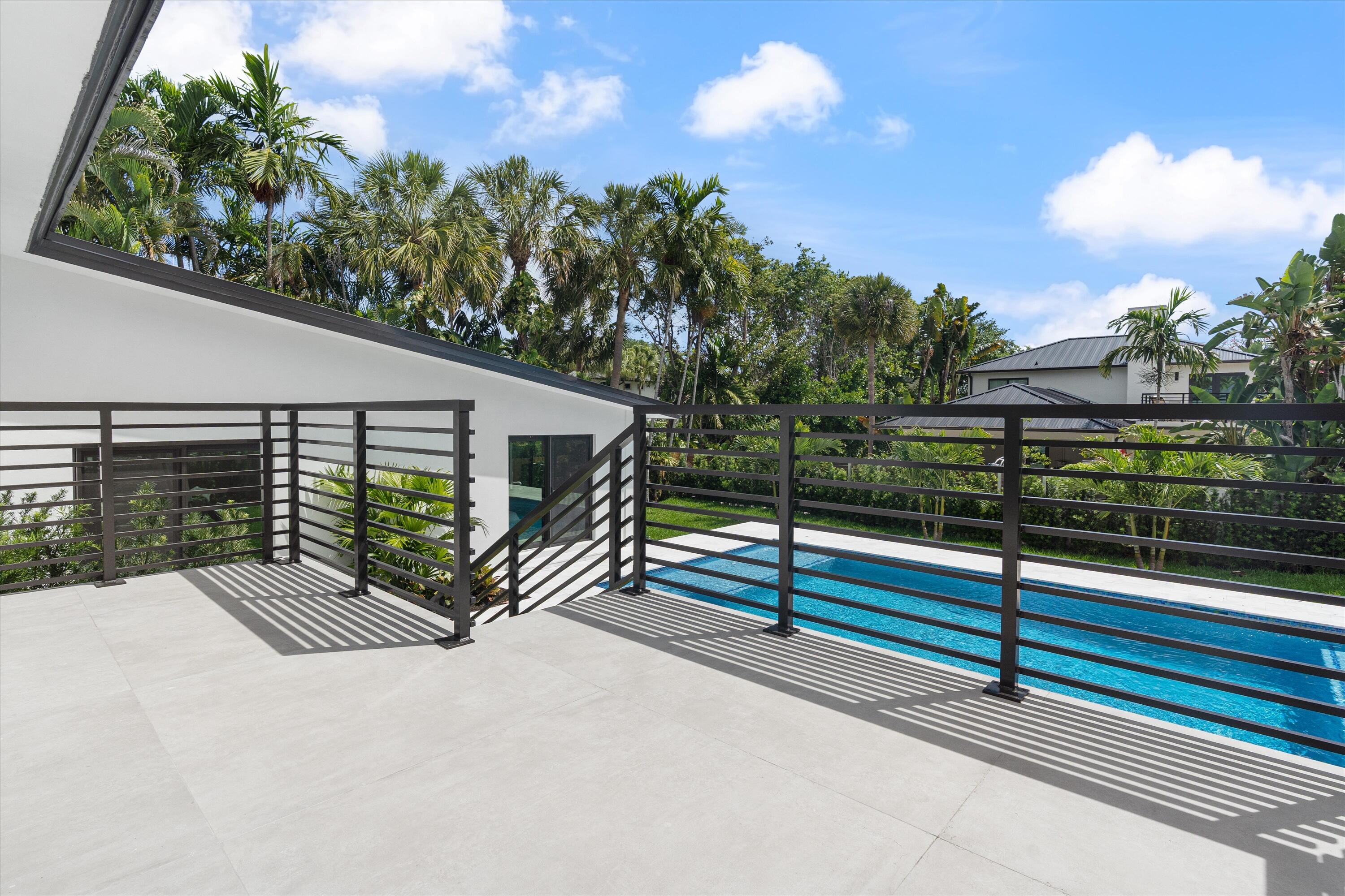 RIO VISTA ISLES - Residential