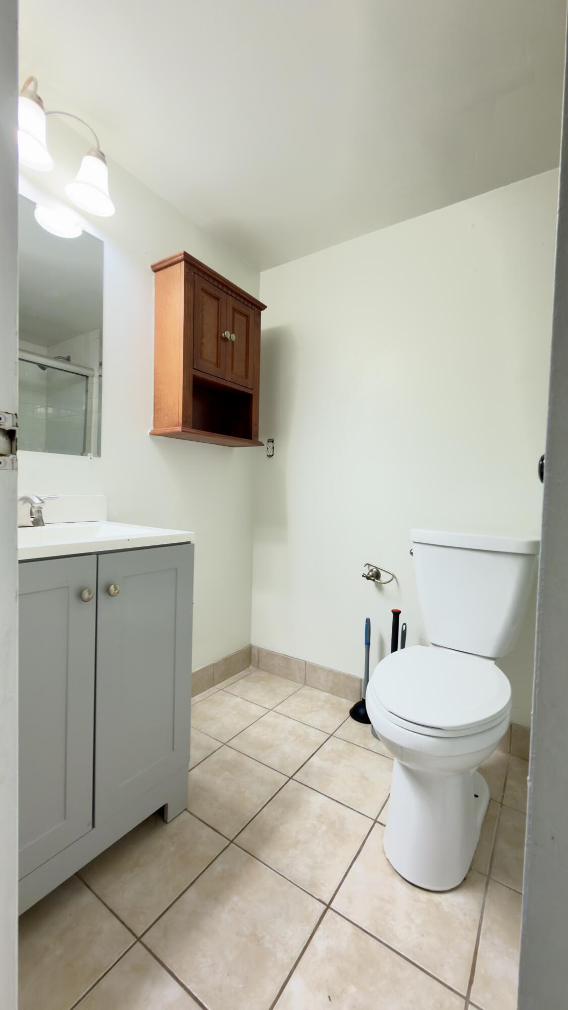 HERITAGE CIRCLE CONDO - Residential