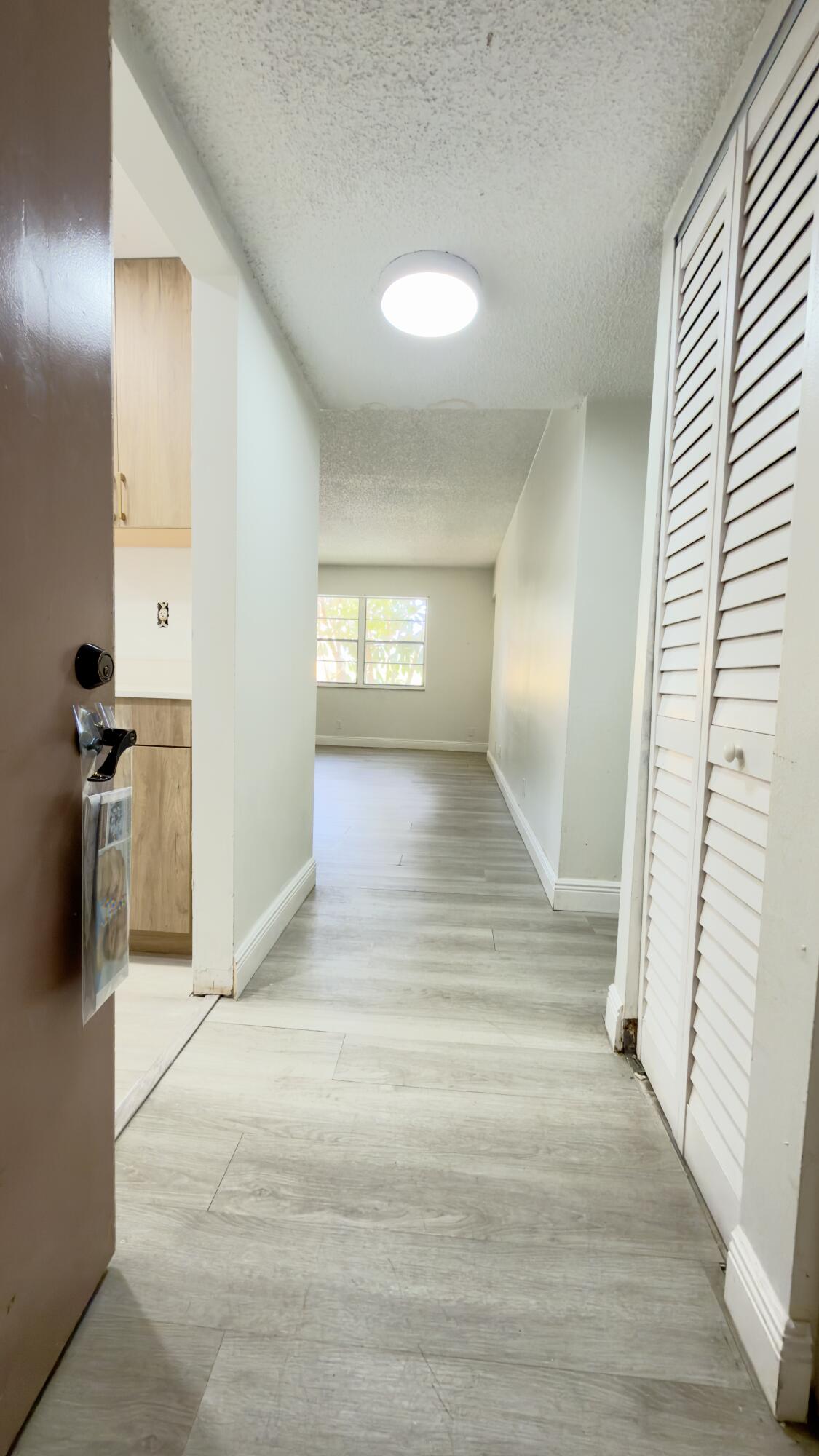 HERITAGE CIRCLE CONDO - Residential
