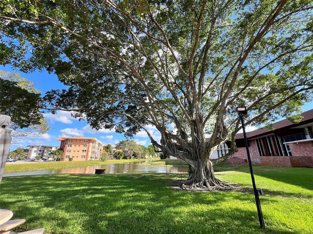 LAUDERDALE OAKS CONDO 4 - Residential Lease