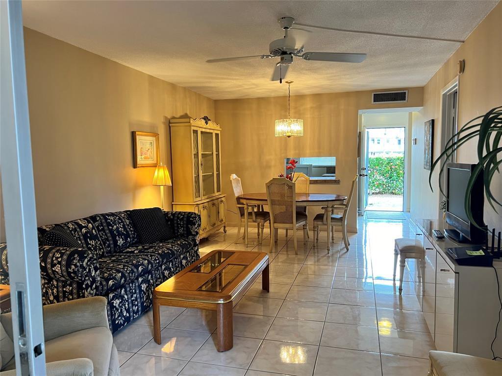 LAUDERDALE OAKS CONDO 4 - Residential Lease