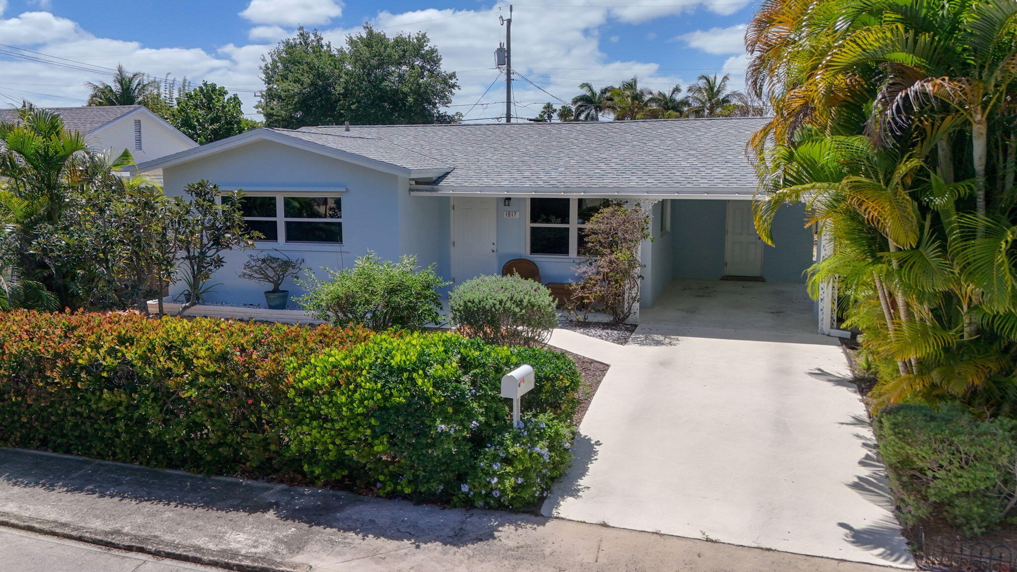 NORTH LAKE WORTH - Residential