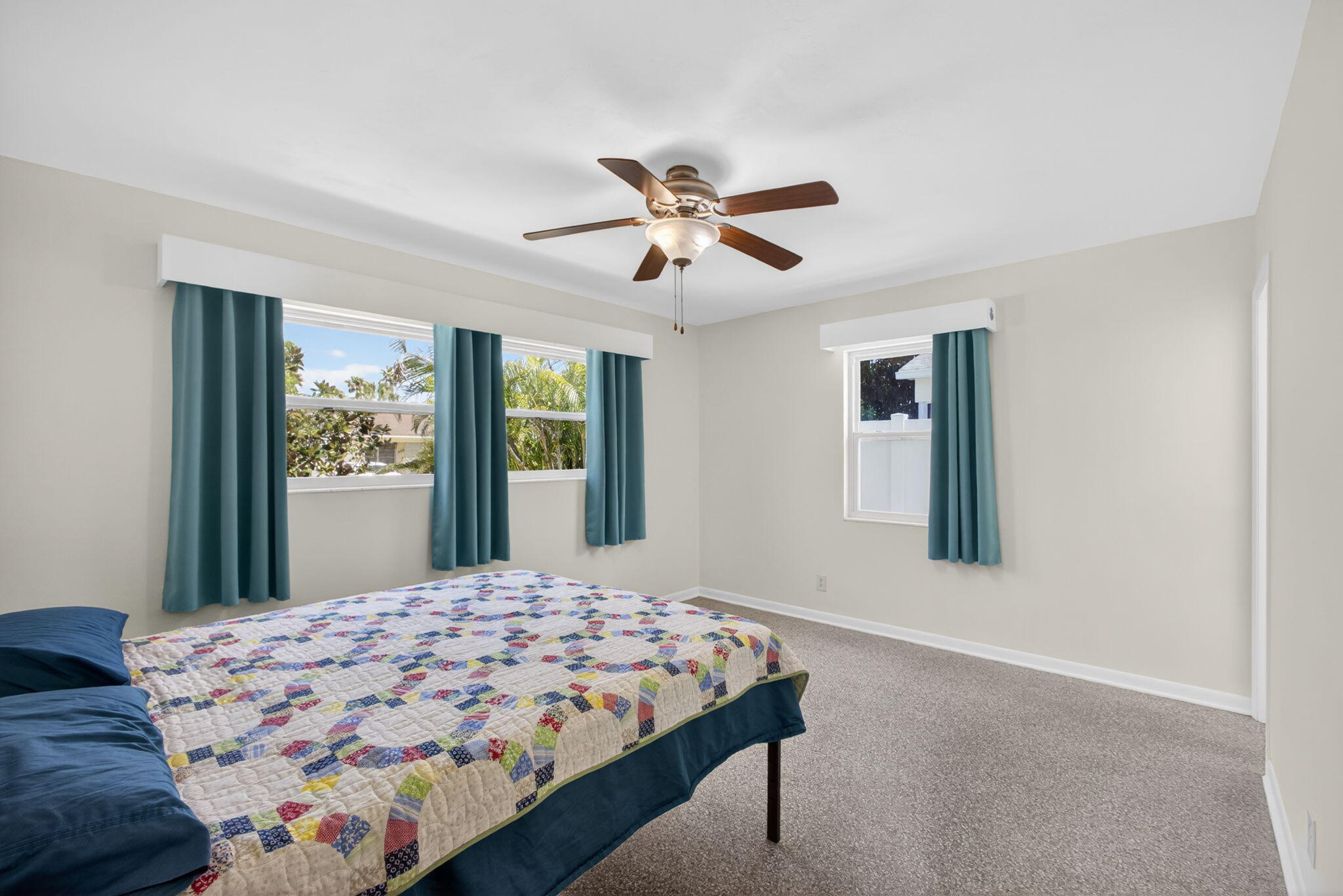 NORTH LAKE WORTH - Residential